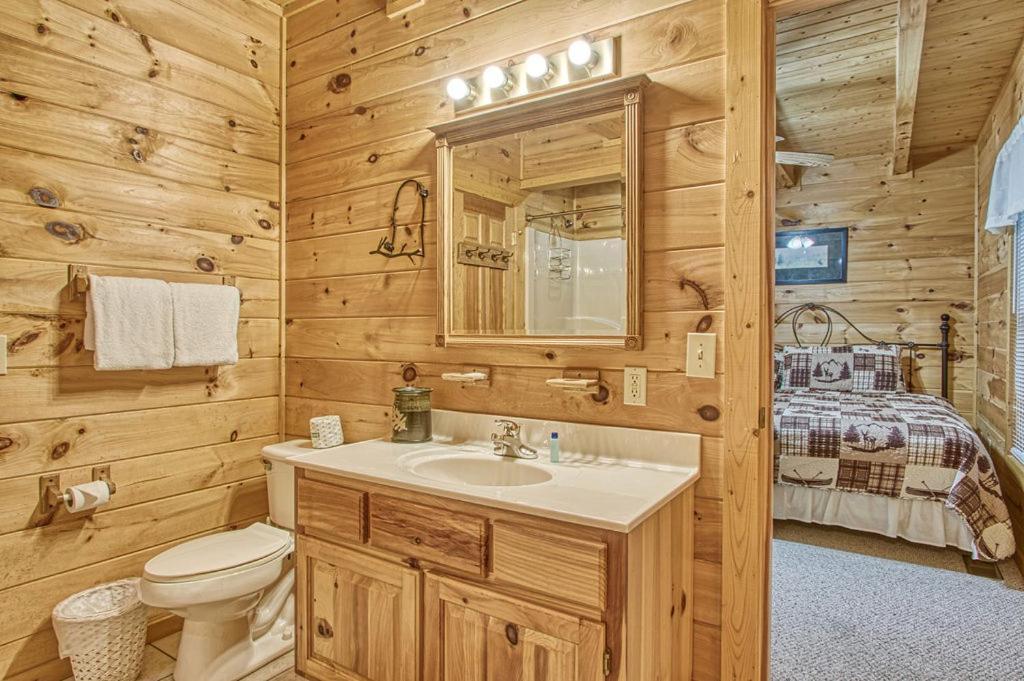 Вилла Smoky Mountain Gem Гатлинбург Экстерьер фото
