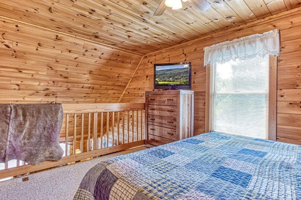 Вилла Smoky Mountain Gem Гатлинбург Экстерьер фото