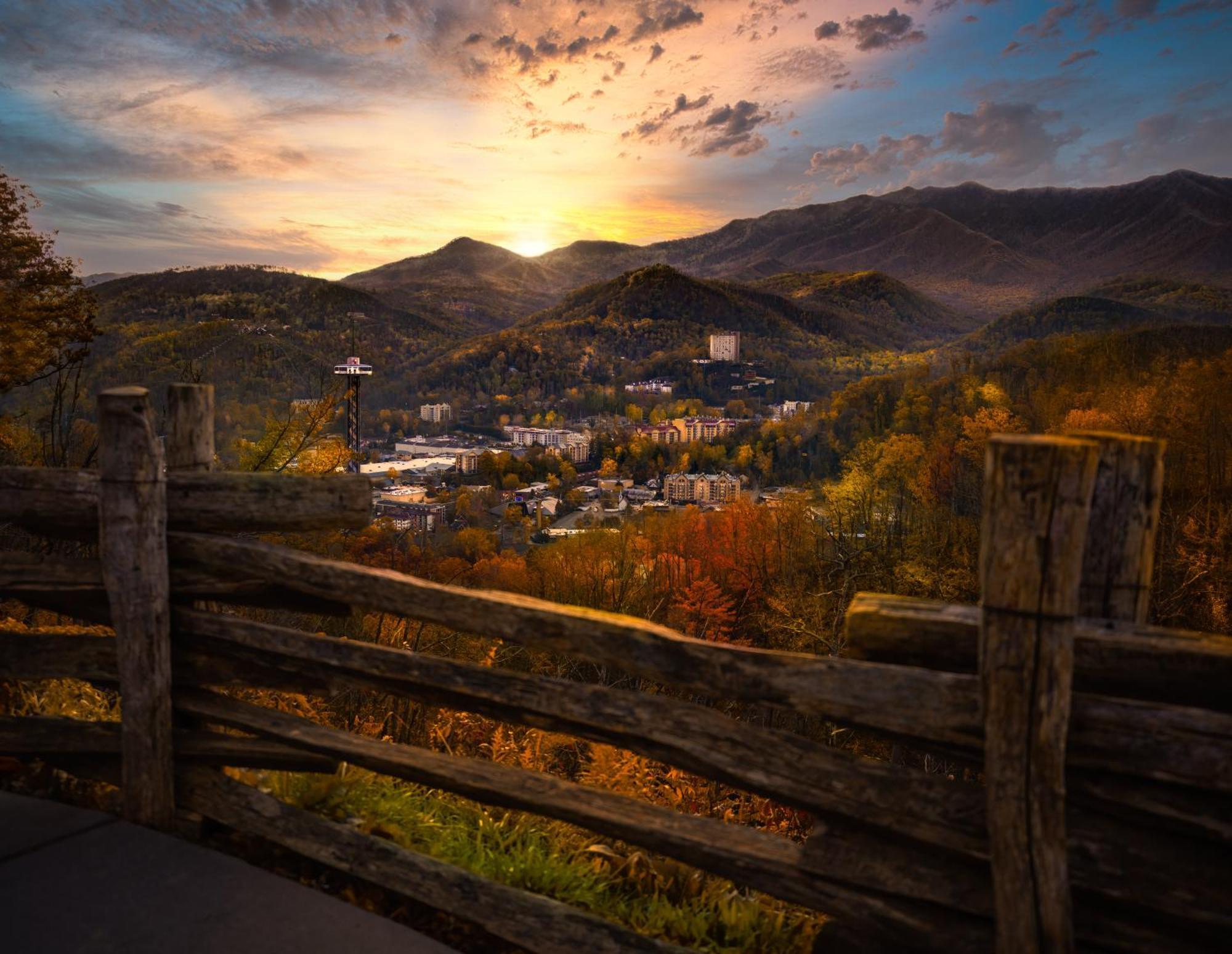 Вилла Smoky Mountain Gem Гатлинбург Экстерьер фото